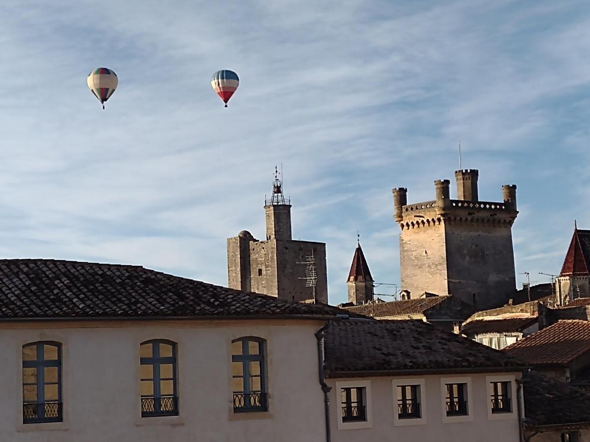 Au Gre Du Voyage Lejlighed Uzès Eksteriør billede
